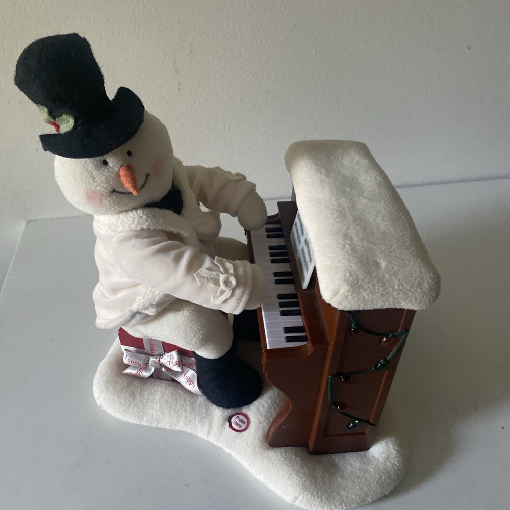 Hallmark Christmas Jingle Pals Animated Singing Piano Playing Snowman 2005 Works
